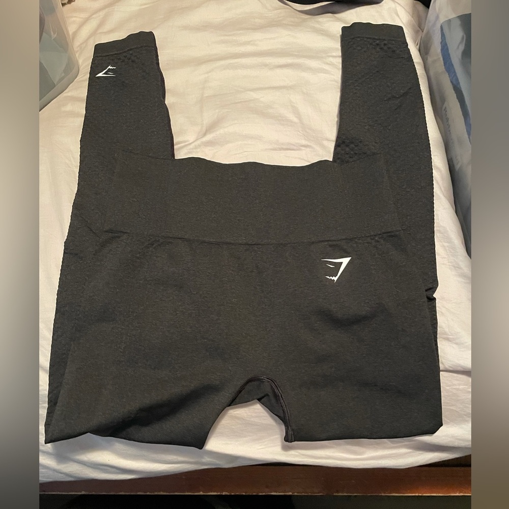 Black Gymshark seamless leggings size small. Missing tags